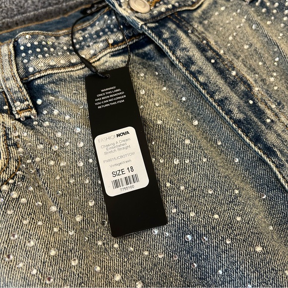 Chasing A Dream Embellished Stretch Straight Leg Jeans - Vintage Wash - Picture 5 of 7